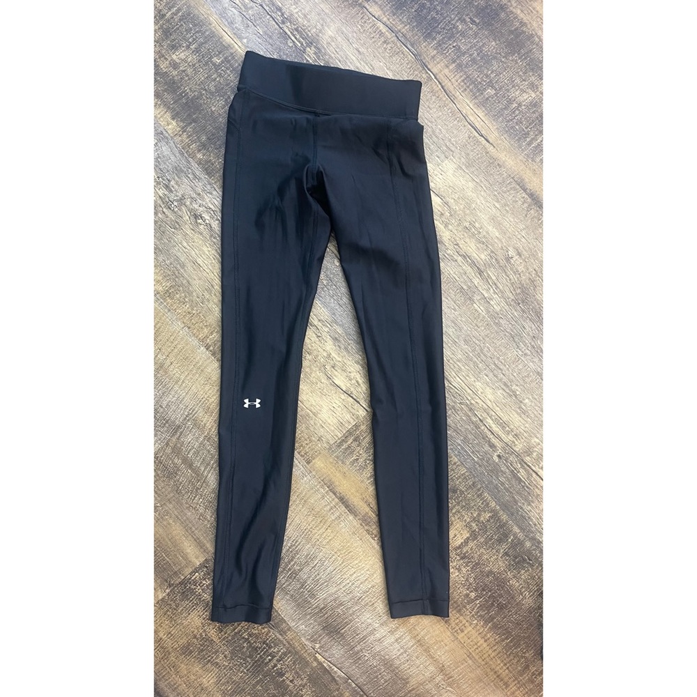 Under Amour black compression workout pants.